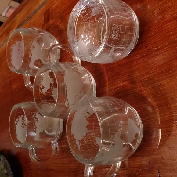 Vintage Nestle coffee cups with sugar and creamer - Picture 1 of 6